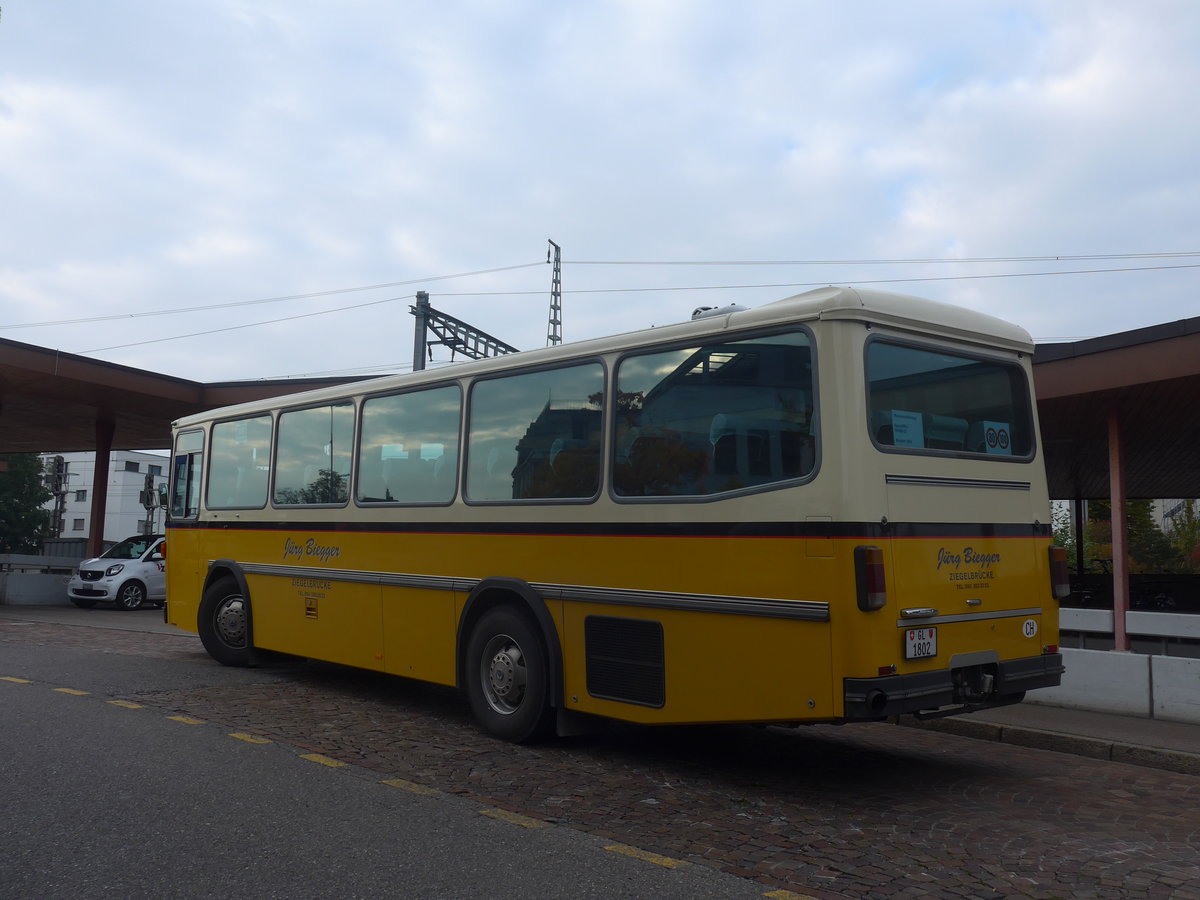 (221'953) - Biegger, Uster - Nr. 9/GL 1802 - Saurer/R&J (ex P 24'366) am 18. Oktober 2020 beim Bahnhof Wetzikon