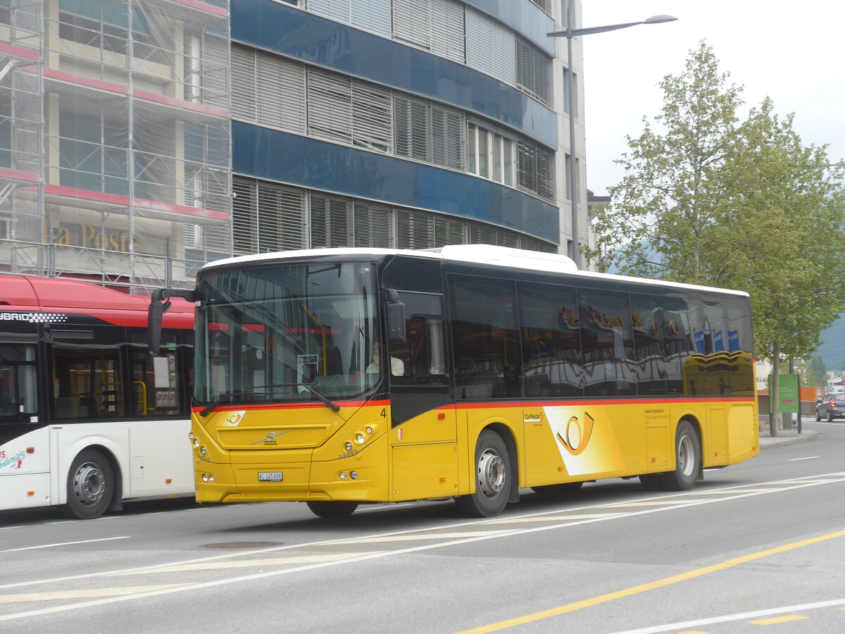 (225'446) - Lathion, Sion - Nr. 4/VS 145'606 - Volvo am 1. Mai 2021 beim Bahnhof Sion