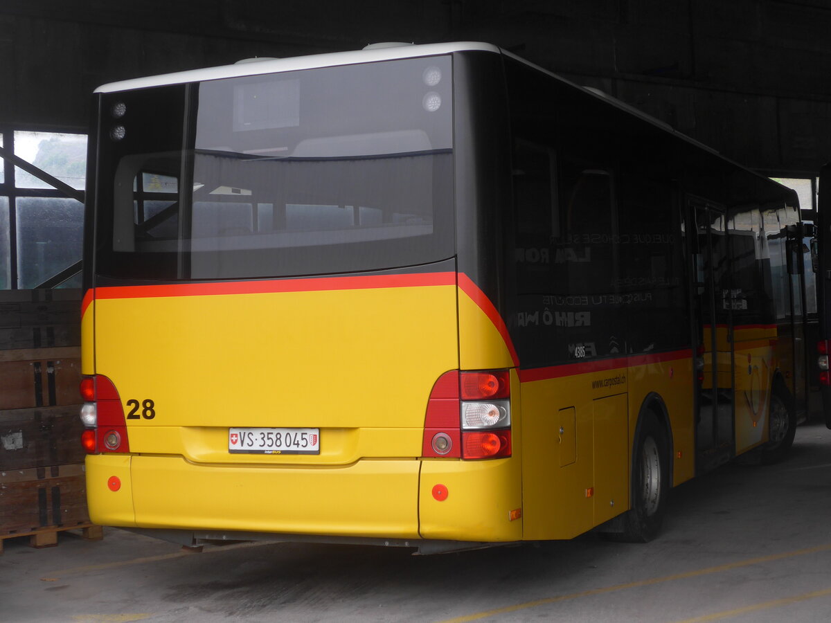 (225'476) - PostAuto Wallis - Nr. 28/VS 358'045 - MAN/Gppel (ex AAGU Altdorf Nr. 72; ex PostAuto Bern; ex PostAuto Bern Nr. 217; ex RBS Worblaufen Nr. 217) am 1. Mai 2021 in Leytron, Garage Buchard