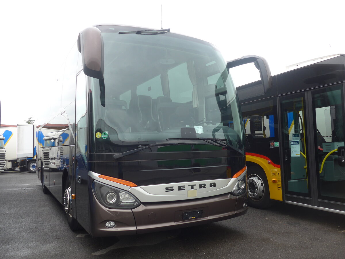 (226'180) - Edelline, Liebefeld - (BE 853'146) - Setra am 4. Juli 2021 in Kerzers, Interbus