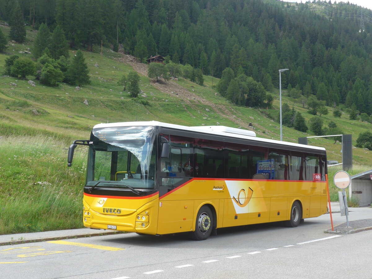 (226'293) - Seiler, Ernen - VS 504'351 - Iveco am 10. Juli 2021 beim Bahnhof Oberwald