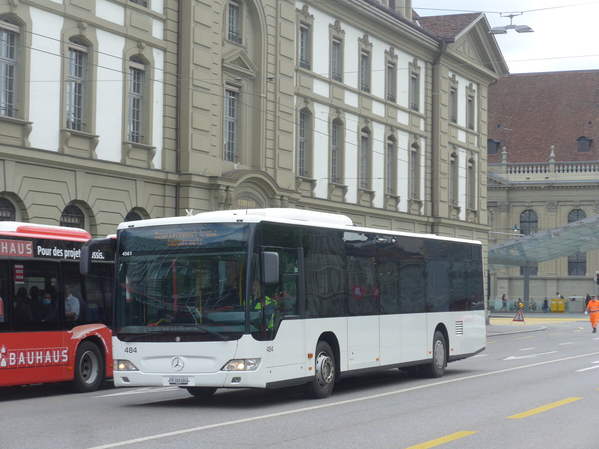 (226'358) - Intertours, Domdidier - Nr. 484/FR 300'484 - Mercedes (ex PostAuto Bern Nr. 1; ex Klopfstein, Laupen Nr. 1) am 11. Juli 2021 beim Bahnhof Bern