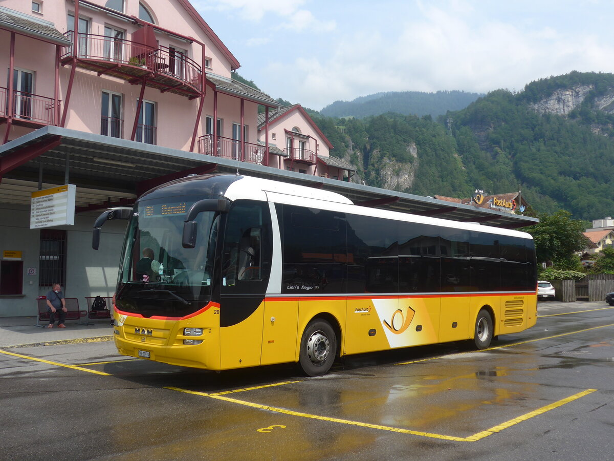 (226'741) - PostAuto Zentralschweiz - Nr. 20/OW 10'070 - MAN (ex Dillier, Sarnen Nr. 20) am 24. Juli 2021 in Meiringen, Postautostation