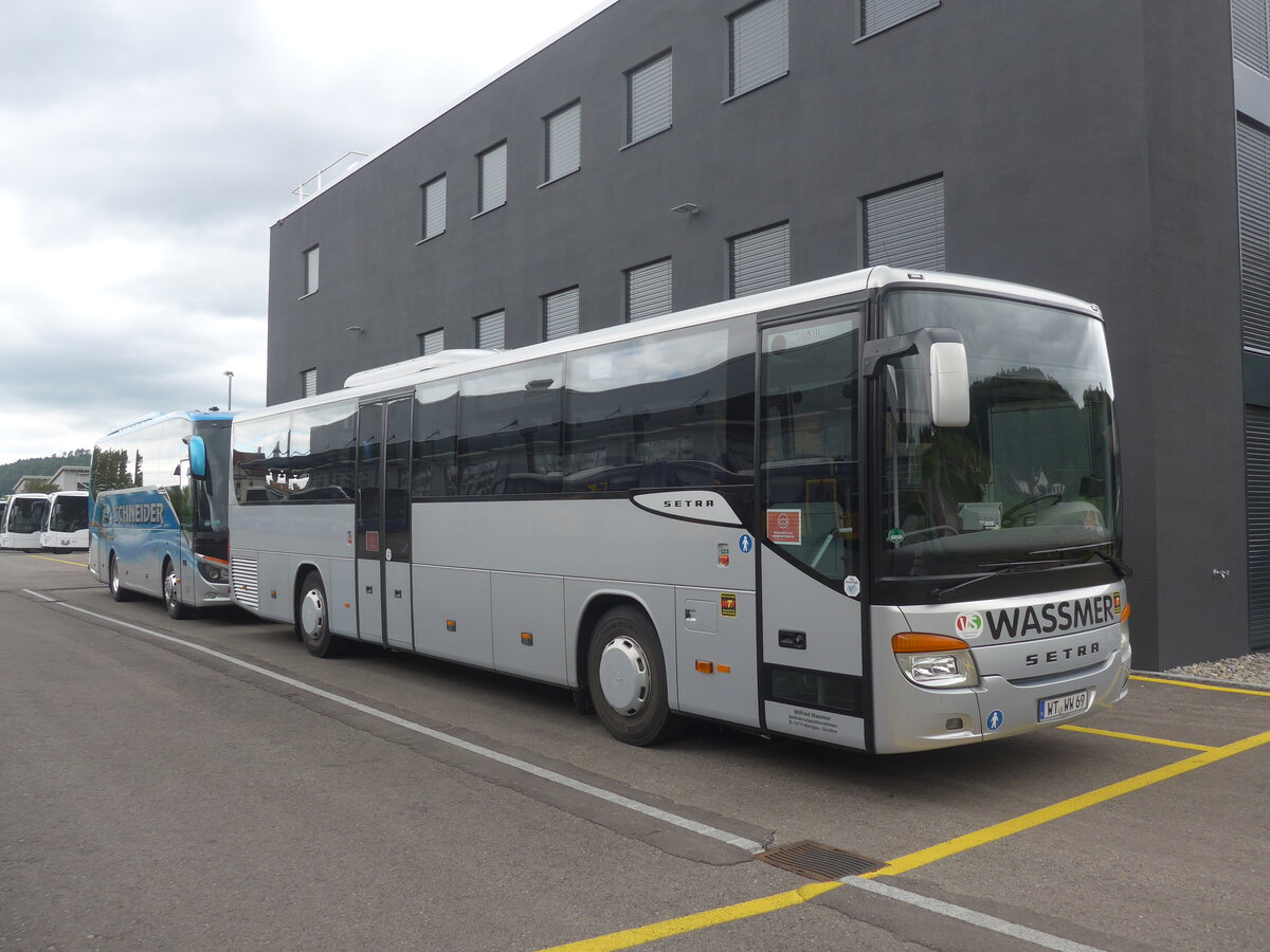 (227'119) - Aus Deutschland: Wassmer, Klettgau - WT-WW 69 - Setra am 8. August 2021 in Winterthur, EvoBus