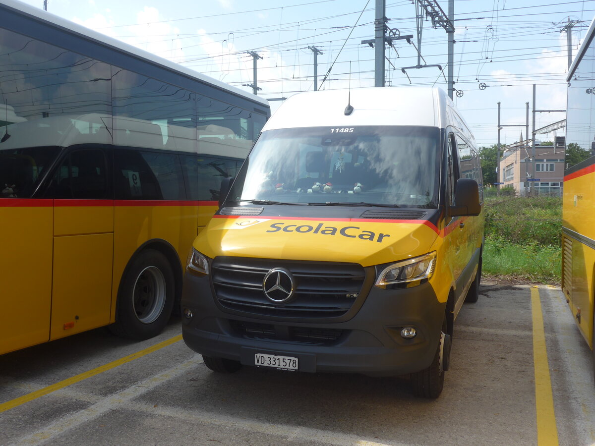 (227'294) - CarPostal Ouest - VD 331'578 - Mercedes am 15. August 2021 in Yverdon, Garage