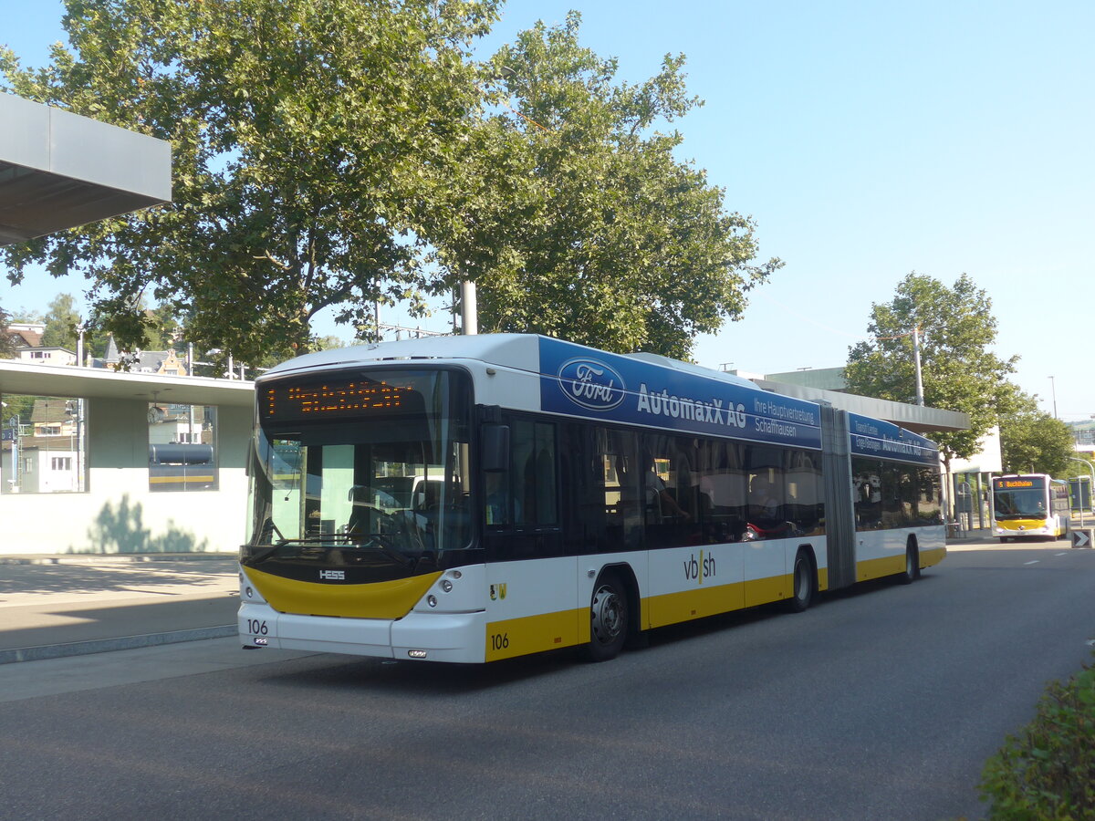 (227'724) - VBSH Schaffhausen - Nr. 106 - Hess/Hess Gelenktrolleybus am 4. September 2021 beim Bahnhof Schaffhausen