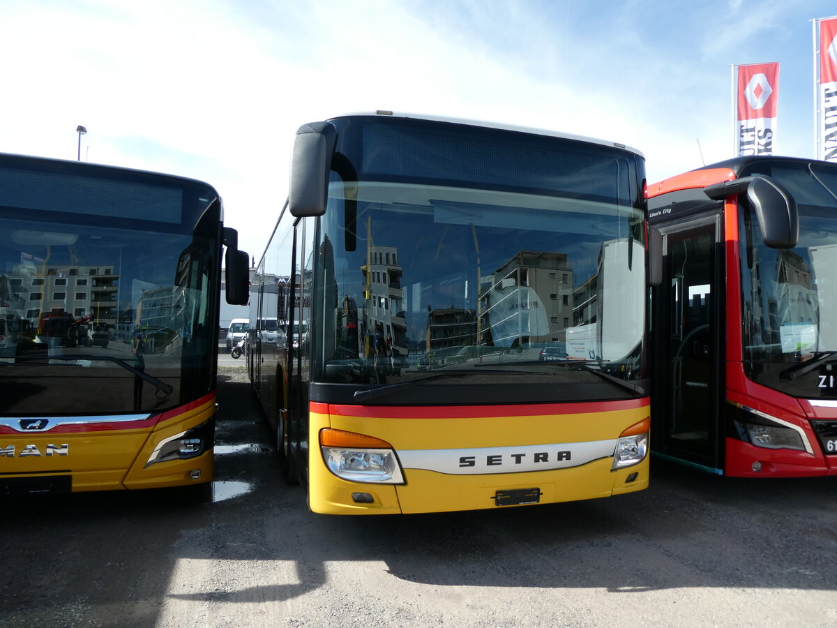 (228'613) - PostAuto Ostschweiz - (SG 304'012) - Setra am 2. Oktober 2021 in Schmerikon, Thomann