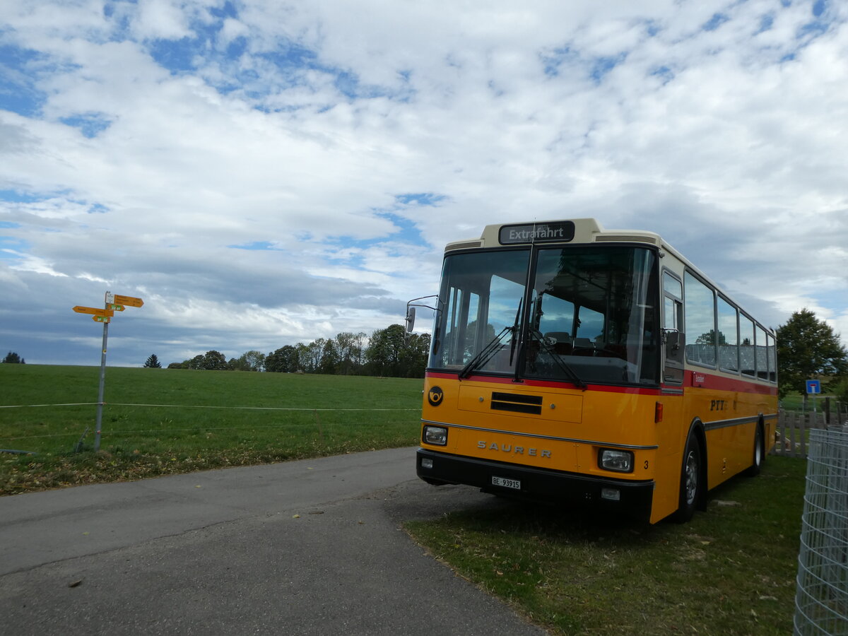 (228'678) - Kolb, Grasswil - Nr. 3/BE 93'915 - Saurer/R&J (ex Schmocker, Stechelberg Nr. 3; ex Schmocker, Stechelberg Nr. 1; ex Gertsch, Stechelberg Nr. 1) am 3. Oktober 2021 in Tramelan, Scheidegger-Ranch