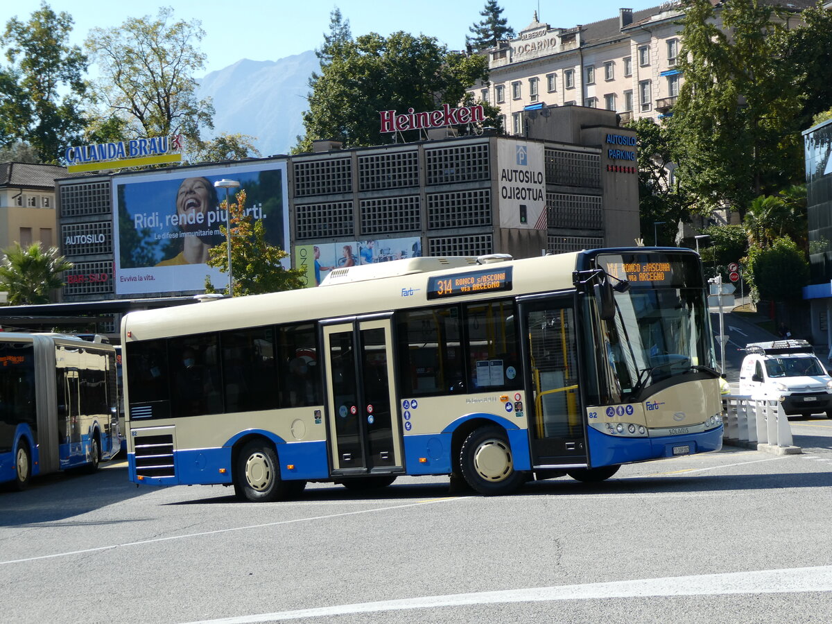 (229'176) - FART Locarno - Nr. 82/TI 339'182 - Solaris am 14. Oktober 2021 beim Bahnhof Locarno