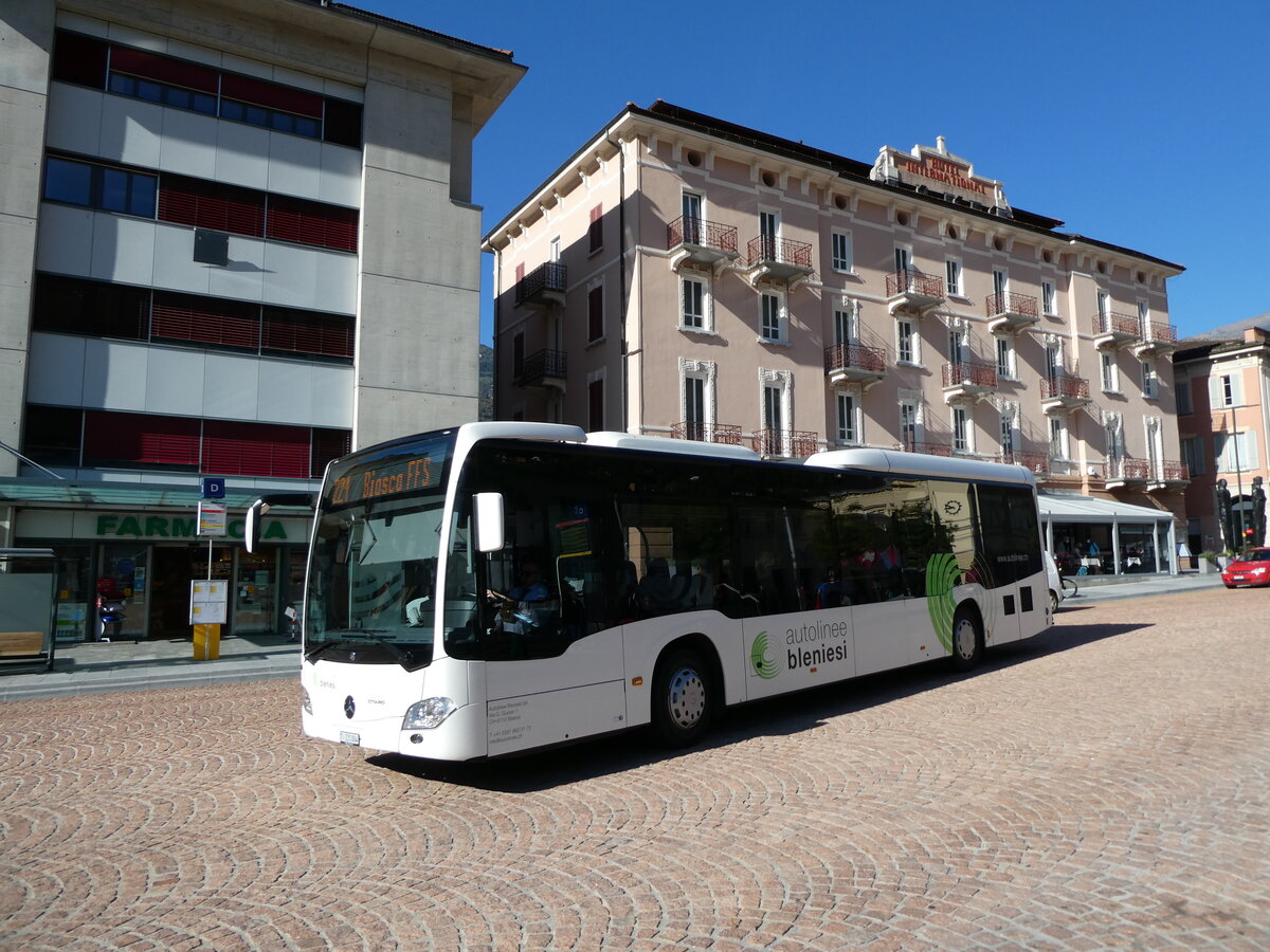 (229'193) - ABl Biasca - Nr. 4/TI 231'004 - Mercedes am 14. Oktober 2021 beim Bahnhof Bellinzona