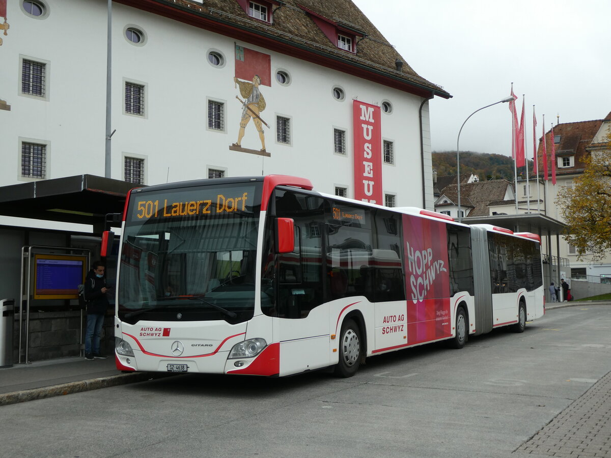 (229'645) - AAGS Schwyz - Nr. 48/SZ 4638 - Mercedes (ex Auf der Maur, Steinen Nr. 48) am 22. Oktober 2021 in Schwyz, Zentrum