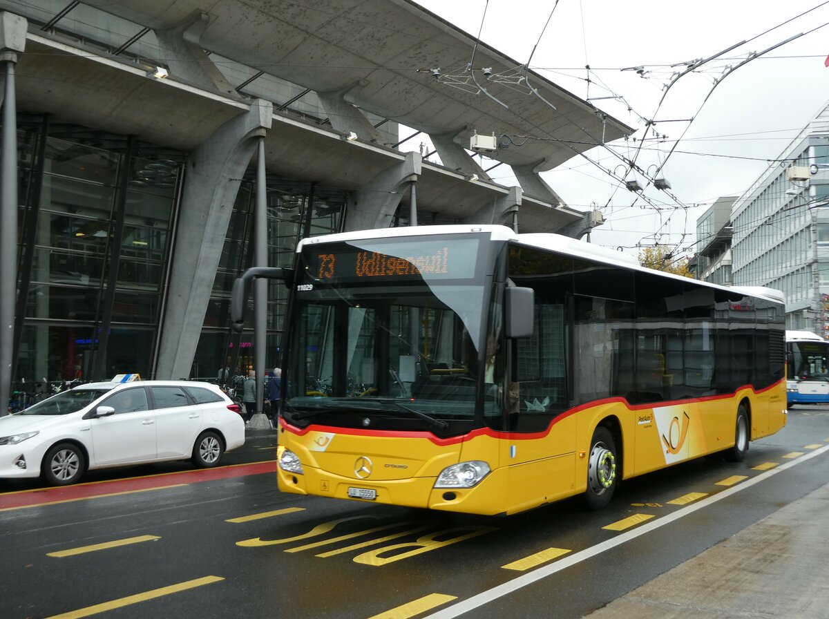 (229'710) - Bucheli, Kriens - Nr. 28/LU 15'550 - Mercedes am 22. Oktober 2021 beim Bahnhof Luzern