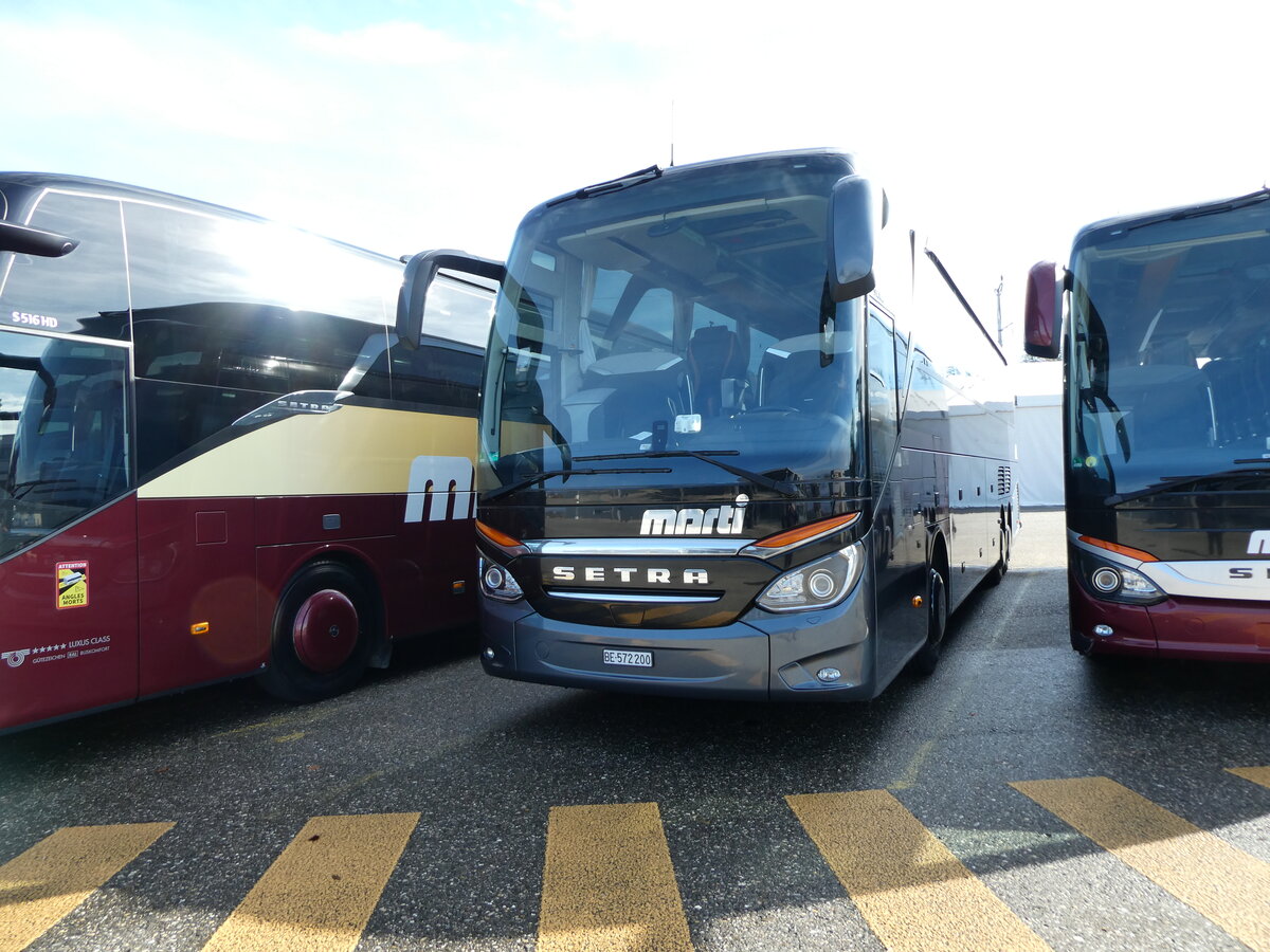 (229'968) - Marti, Kallnach - BE 572'200 - Setra am 31. Oktober 2021 in Kallnach, Car-Terminal