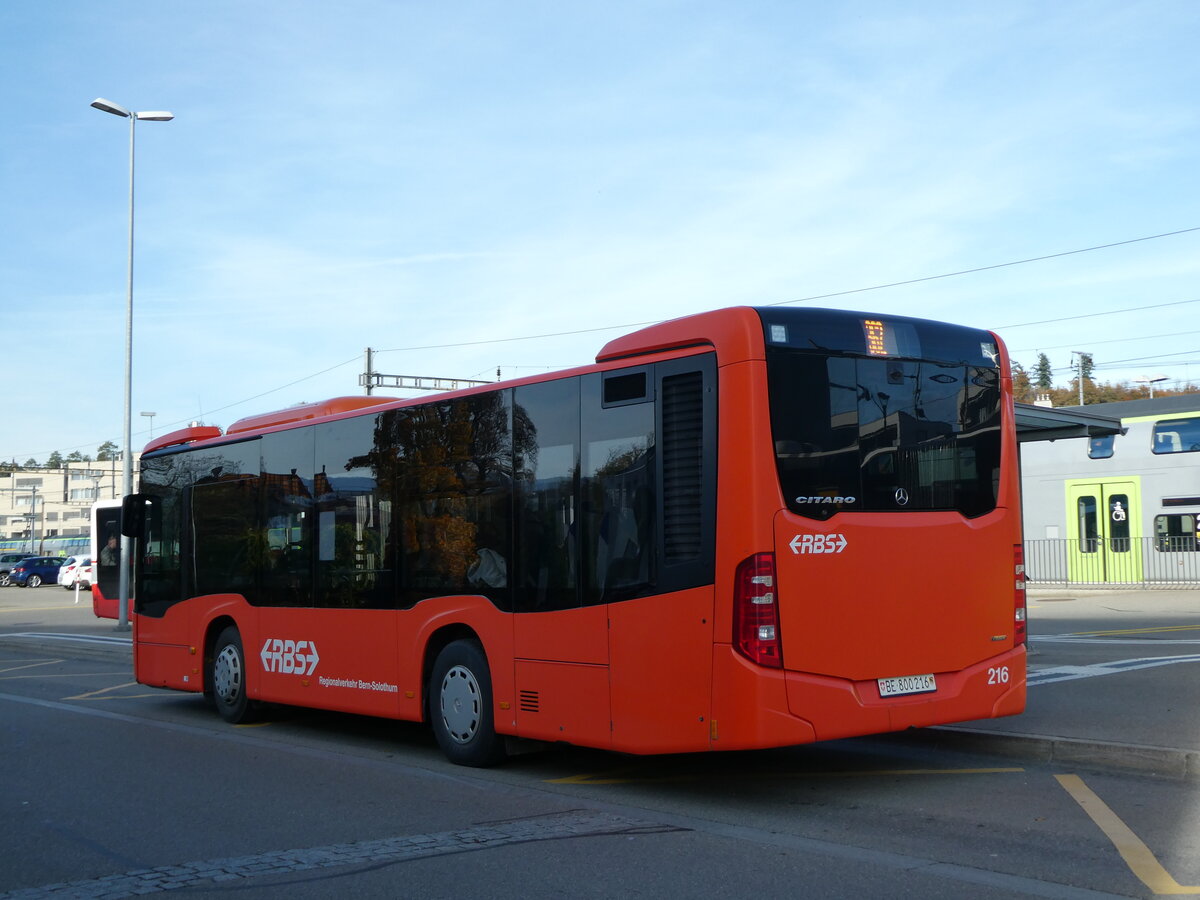 (229'983) - RBS Worblaufen - Nr. 216/BE 800'216 - Mercedes am 31. Oktober 2021 beim Bahnhof Lyss