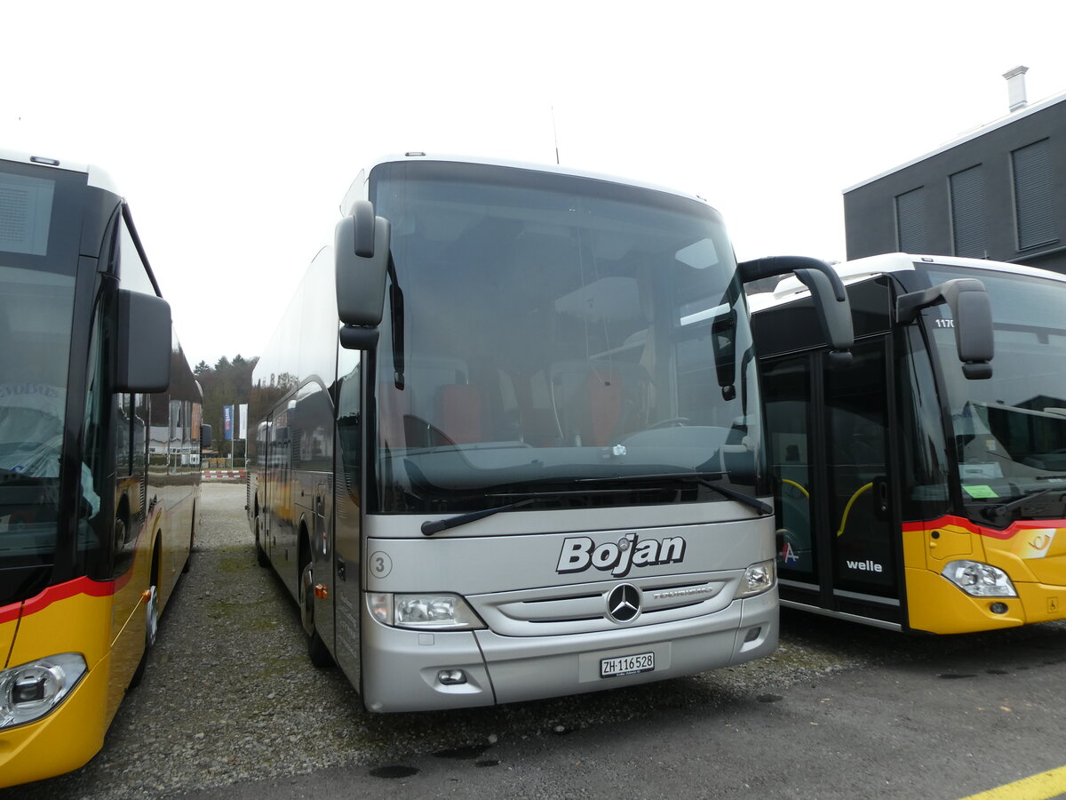 (230'800) - Bojan, Glattbrugg - Nr. 3/ZH 116'528 - Mercedes am 21. November 2021 in Winterthur, EvoBus