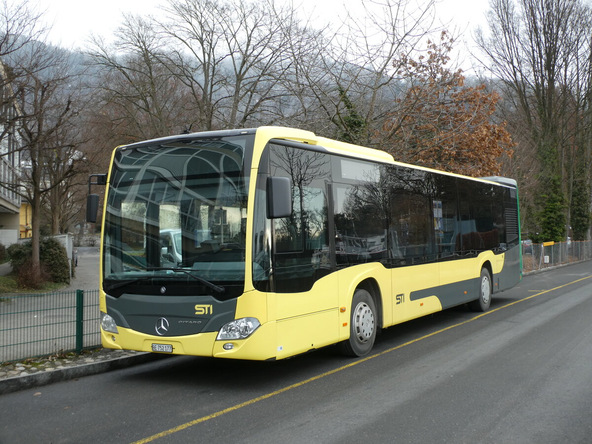 (231'399) - STI Thun - Nr. 177/BE 752'177 - Mercedes am 17. Dezember 2021 bei der Schifflndte Thun