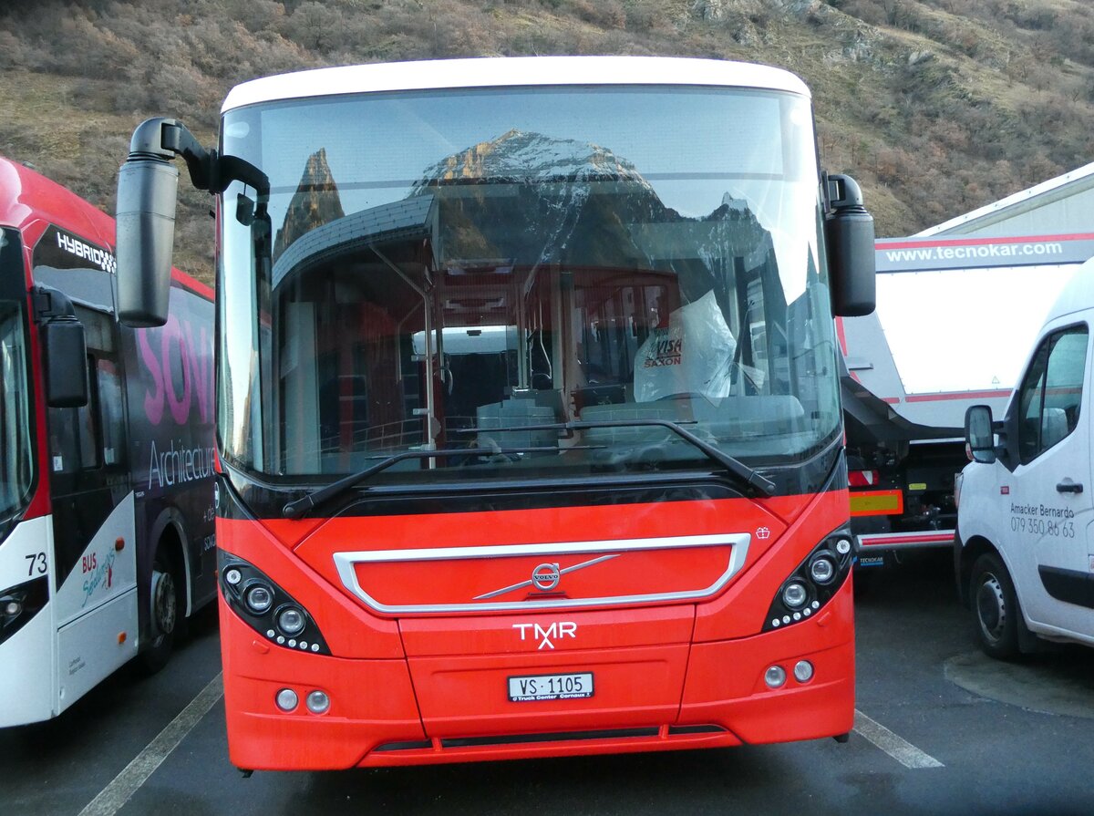 (231'684) - TMR Martigny - Nr. 161/VS 1105 - Volvo am 1. Januar 2022 in Saxon, Garage Visa