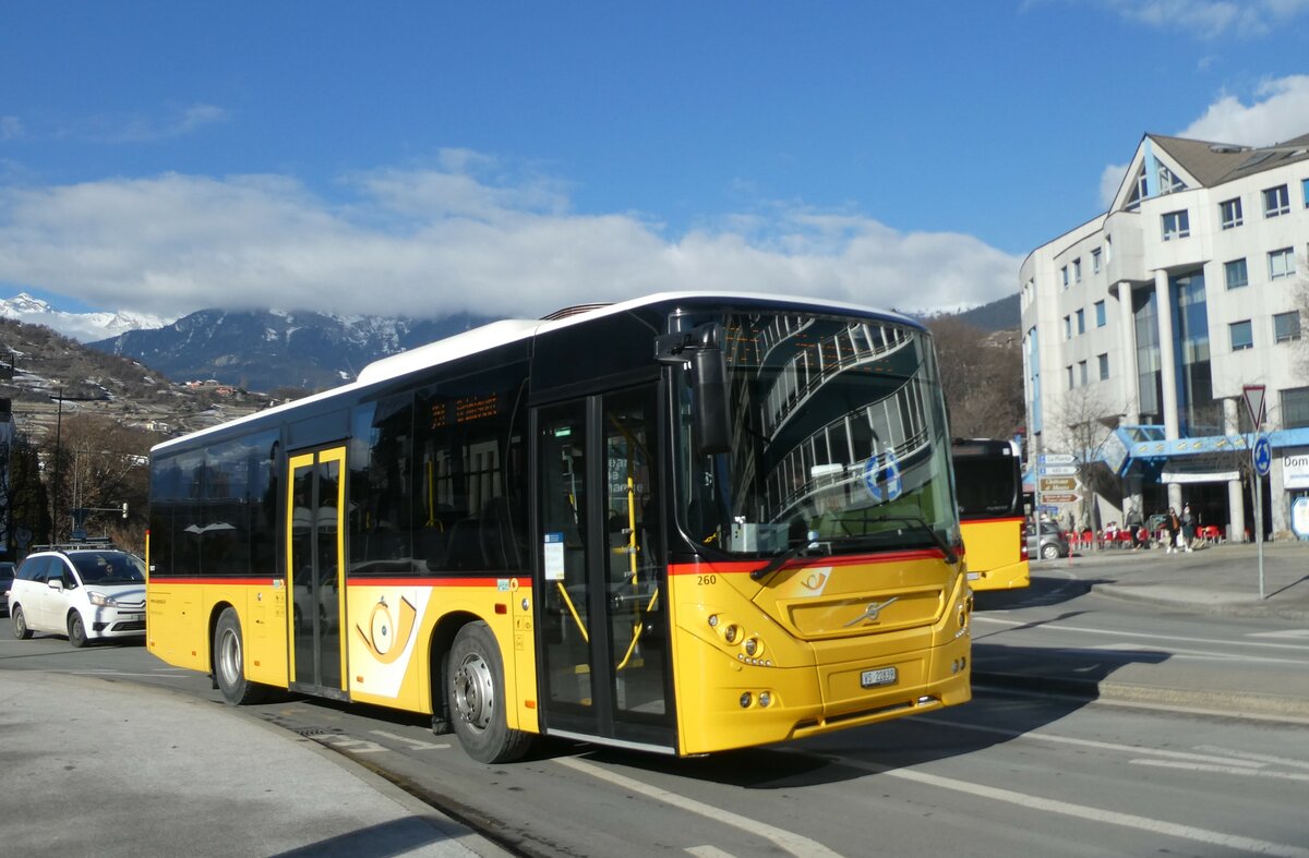 (232'203) - Buchard, Leytron - Nr. 260/VS 22'839 - Volvo am 21. Januar 2022 beim Bahnhof Sion