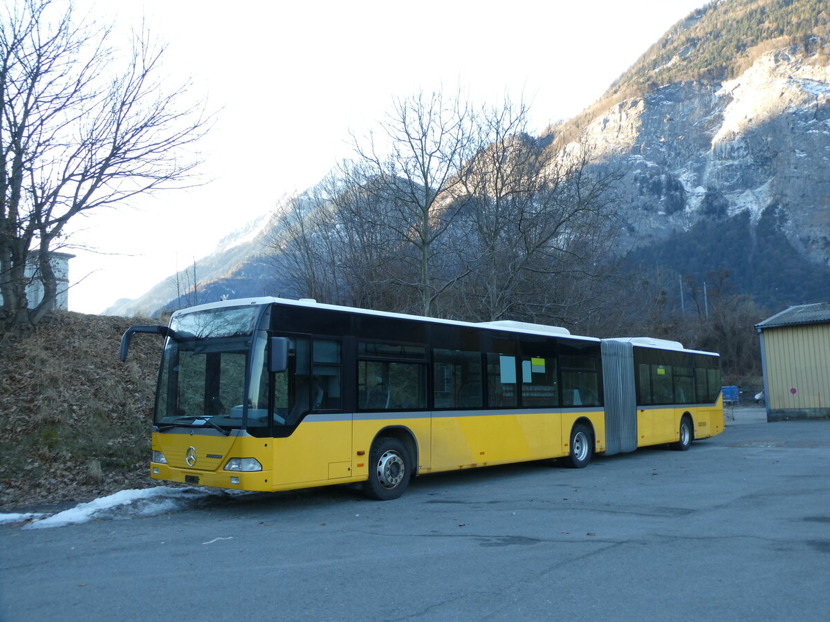 (232'298) - TMR Martigny - Nr. 129 - Mercedes am 23. Januar 2022 bei St-Maurice