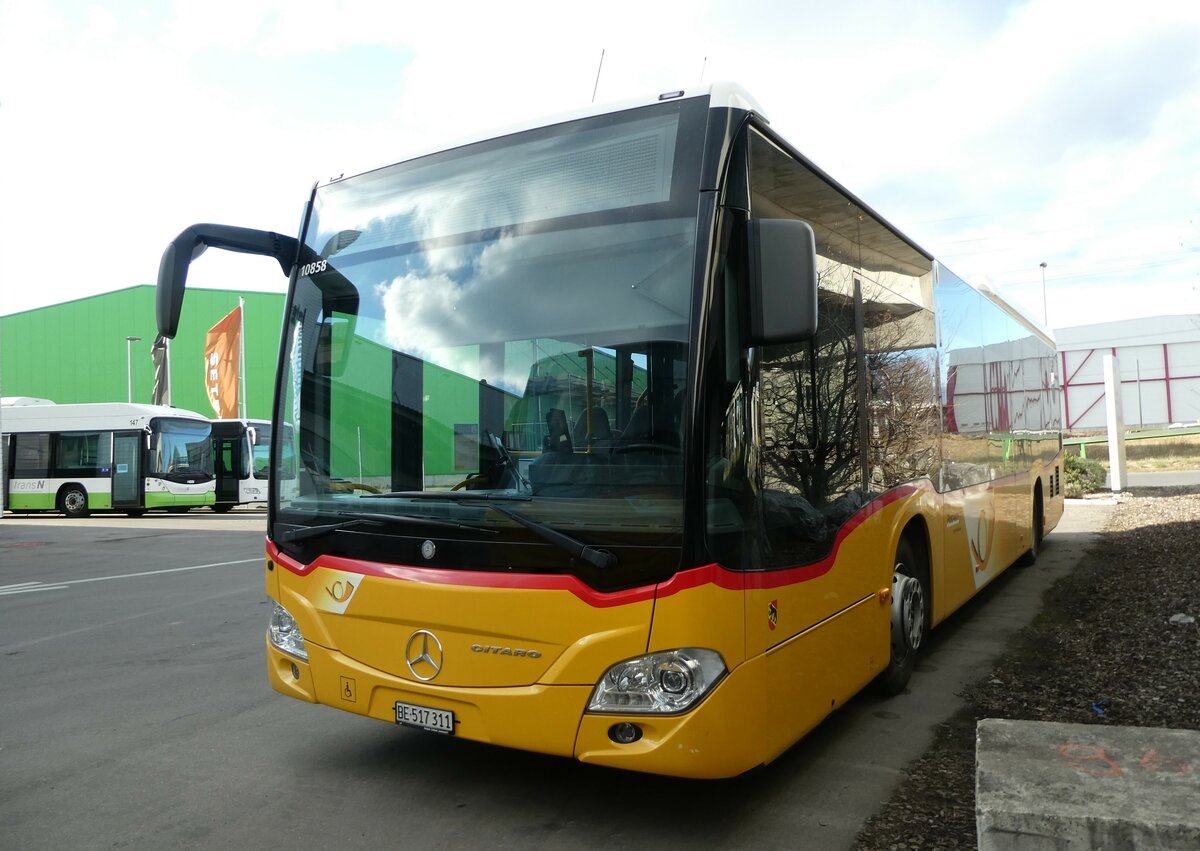 (232'556) - Flck, Brienz - Nr. 4/BE 517'311 - Mercedes am 30. Januar 2022 in Kerzers, Interbus