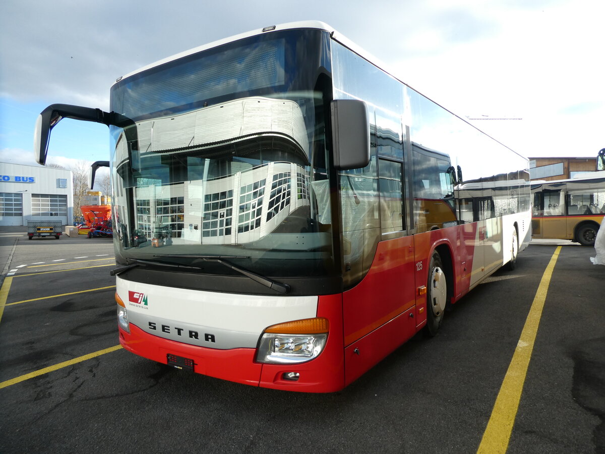 (232'570) - CJ Tramelan - Nr. 125 - Setra am 30. Januar 2022 in Kerzers, Interbus