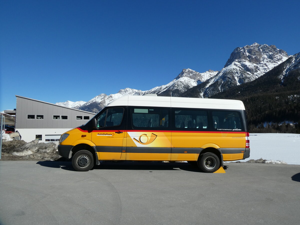 (233'695) - PostAuto Graubnden - (GR 78'339) - Mercedes (ex Graf, Brail) am 10. Mrz 2022 in Scuol, Garage