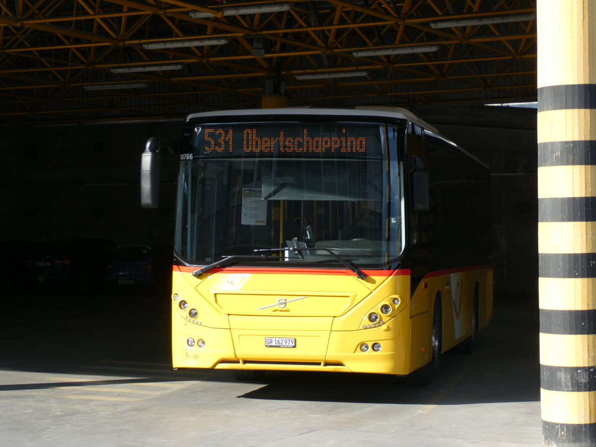 (233'741) - PostAuto Graubnden - GR 162'979 - Volvo am 11. Mrz 2022 in Thusis, Postautostation