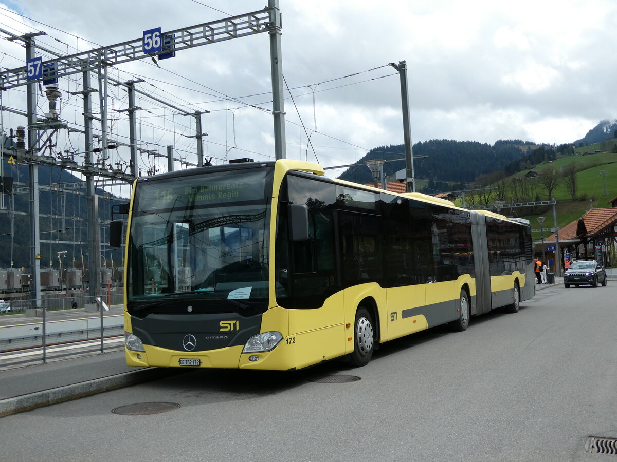 (234'846) - STI Thun - Nr. 172/BE 752'172 - Mercedes am 26. April 2022 beim Bahnhof Zweisimmen