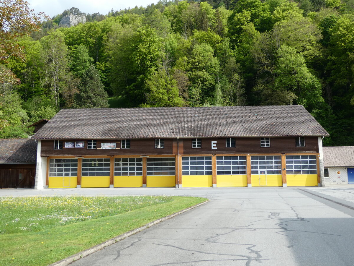 (235'440) - PostAuto-Garage am 8. Mai 2022 in Meiringen, Garage