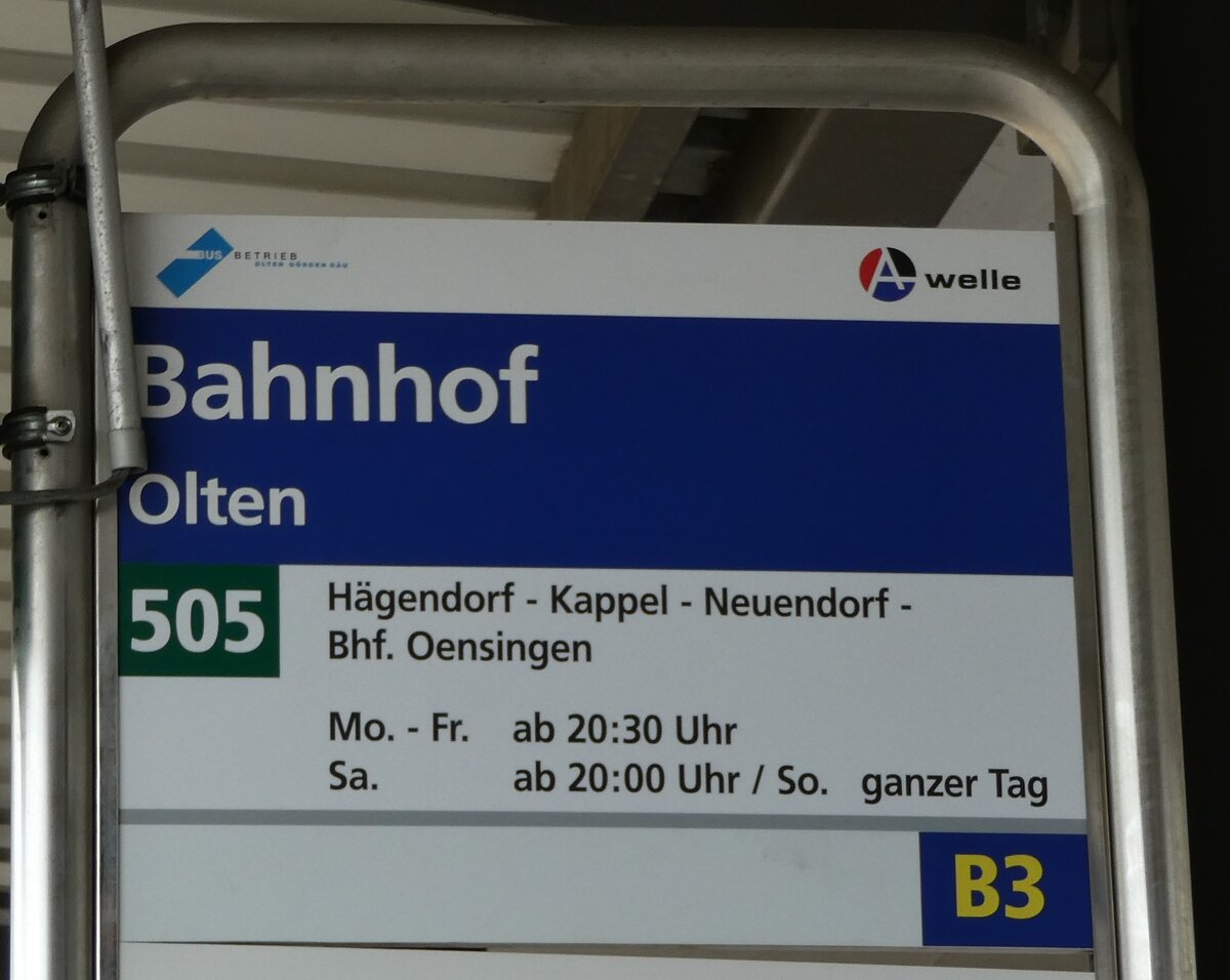 (236'188) - BOGG/A-welle-Haltestellenschild - Olten, Bahnhof - am 22. Mai 2022