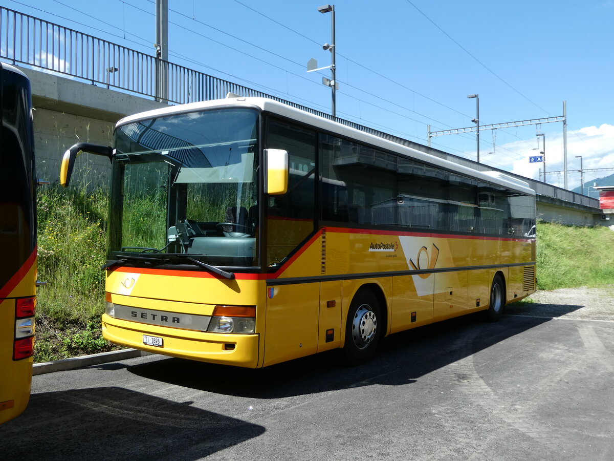 (236'253) - Chiesa, Riazzino - TI 1898 - Setra am 26. Mai 2022 in Riazzino, Garage