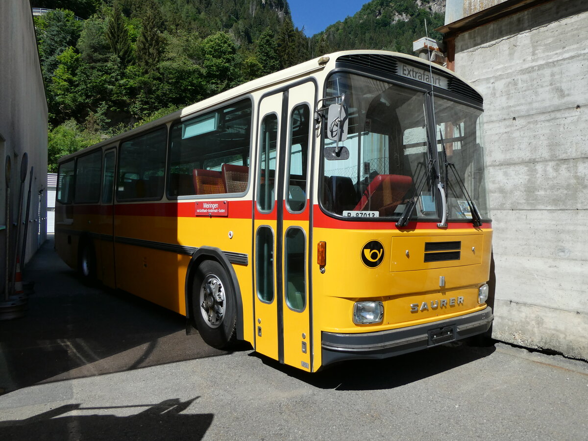 (237'114) - Barenco, Faido -  P87'013  - Saurer/Hess (ex Kammermann, Spiez; ex Flury, Balm; ex P 24'233) am 12. Juni 2022 in Faido, Garage