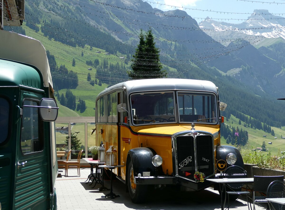 (237'288) - Peter, Luthern Bad - FBW/Gangloff (ex Reusser, Bassersdorf; ex Panel, Pverenges; ex P 24'562; ex P 1351) am 19. Juni 2022 in Adelboden, Hotel Beau Site