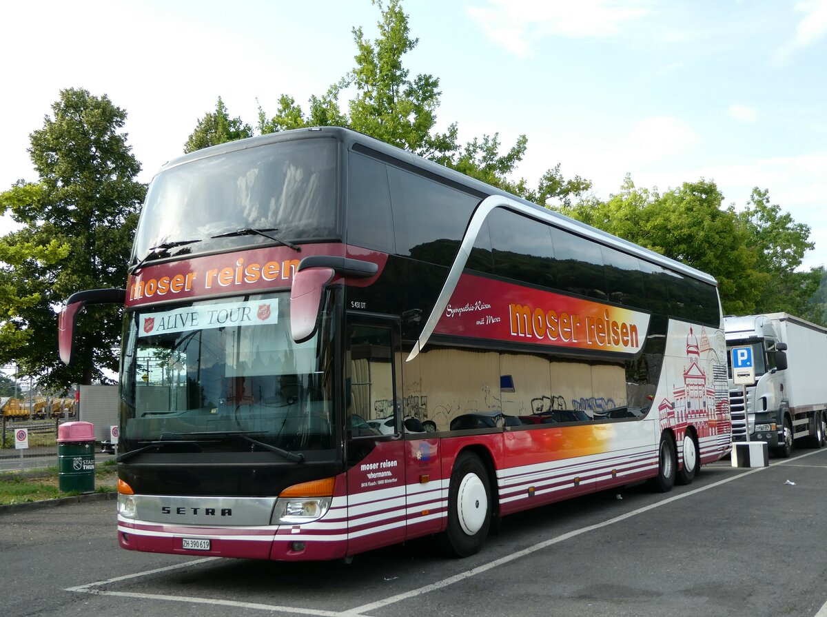 (238'471) - Moser, Flaach - ZH 390'619 - Setra am 25. Juli 2022 in Thun, Seestrasse