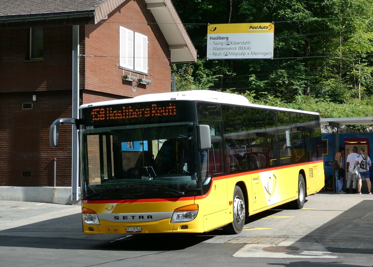 (238'803) - Flck, Brienz - Nr. 2/BE 435'742 - Setra am 1. August 2022 auf dem Brnigpass