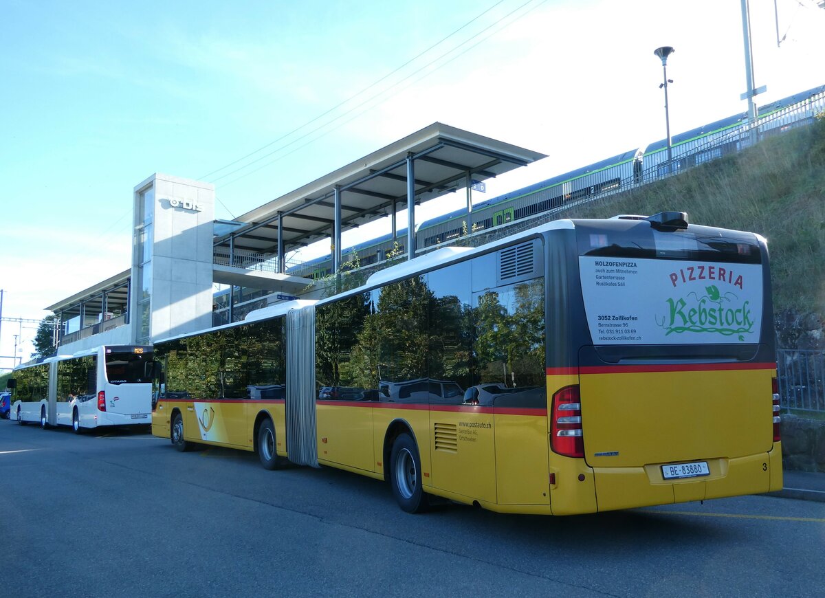 (240'062) - Steiner, Ortschwaben - Nr. 3/BE 83'880 - Mercedes am 11. September 2022 beim Bahnhof Gmmenen