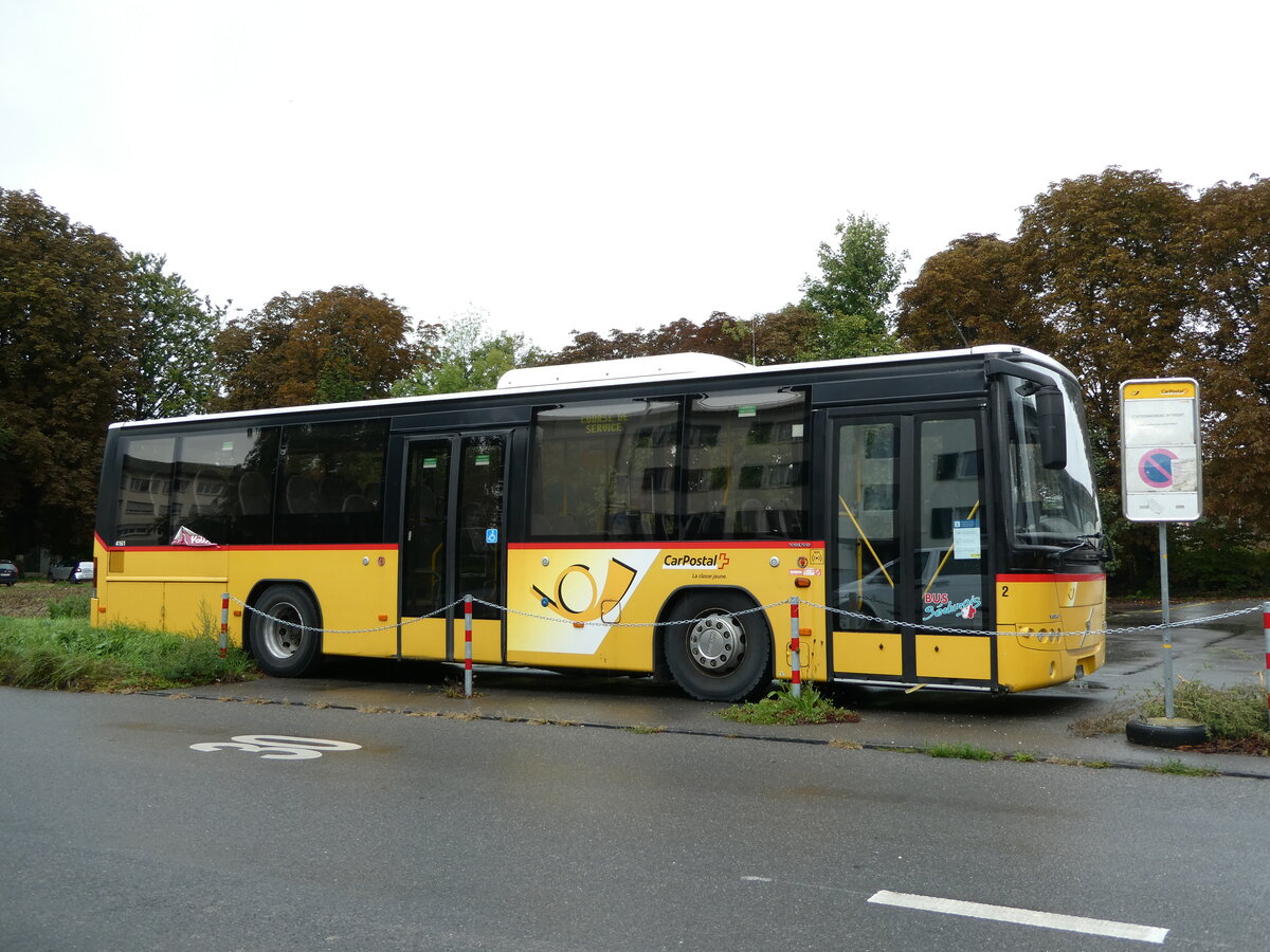 (240'519) - PostAuto Wallis - Nr. 2 - Volvo (ex CarPostal Ouest; ex SAPJV, L'Isle Nr. 11) am 2. Oktober 2022 in Yverdon, Garage 3