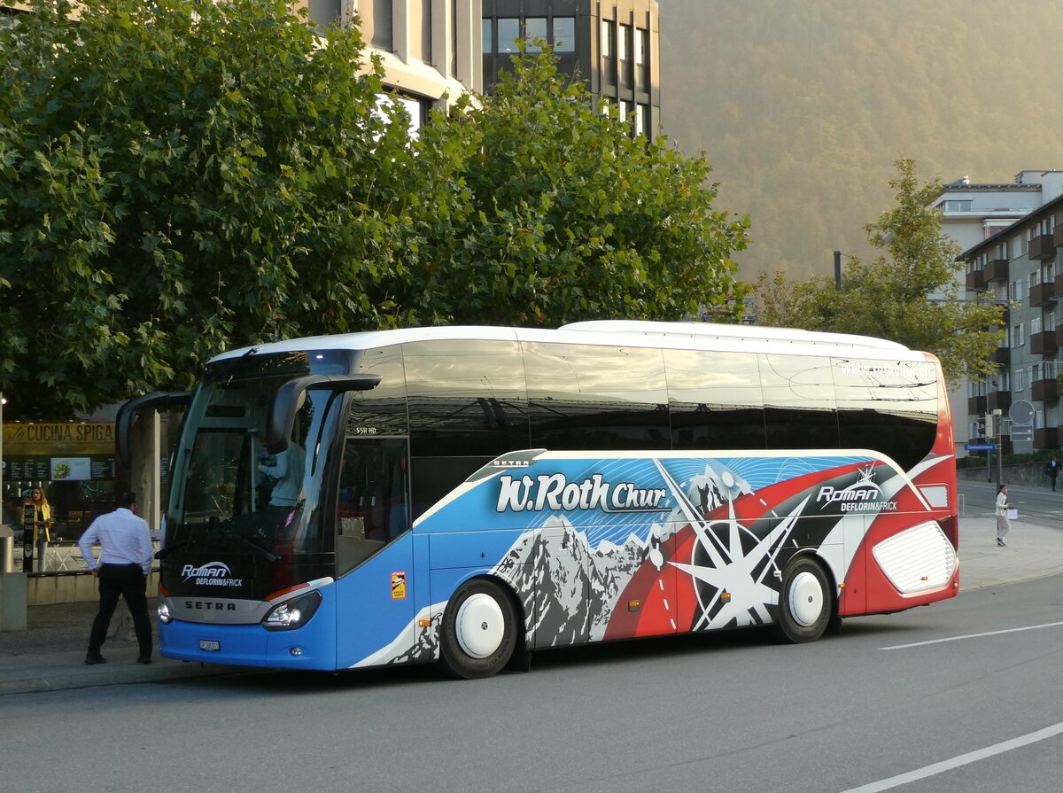 (241'163) - Roth, Chur - GR 168'911 - Setra am 12. Oktober 2022 beim Bahnhof Chur