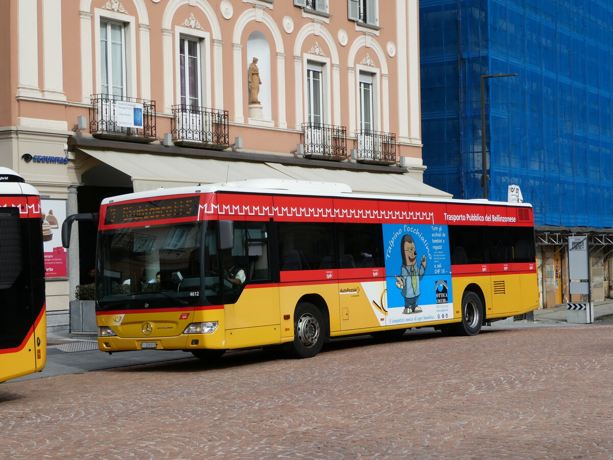 (241'310) - AutoPostale Ticino - TI 228'015 - Mercedes am 14. Oktober 2022 beim Bahnhof Bellinzona