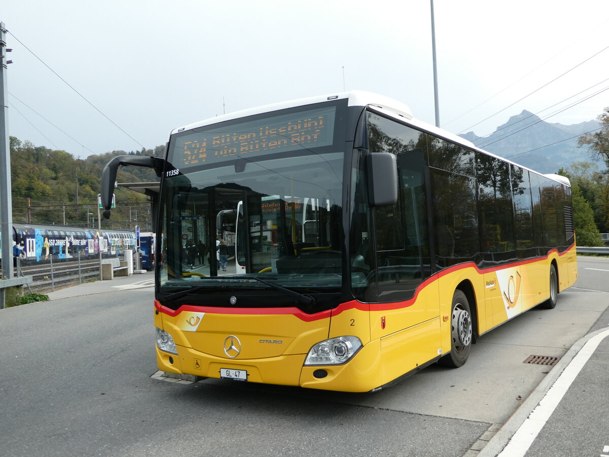 (241'632) - Niederer, Filzbach - Nr. 2/GL 47 - Mercedes am 20. Oktober 2022 beim Bahnhof Ziegelbrcke