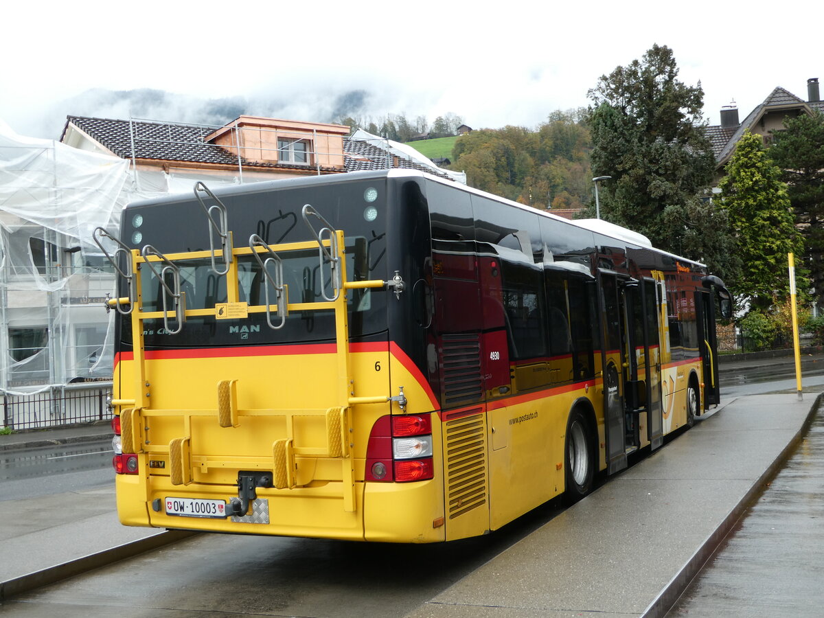 (242'177) - PostAuto Zentralschweiz - Nr. 6/OW 10'003 - MAN (ex Dillier, Sarnen Nr. 6) am 5. November 2022 beim Bahnhof Sarnen