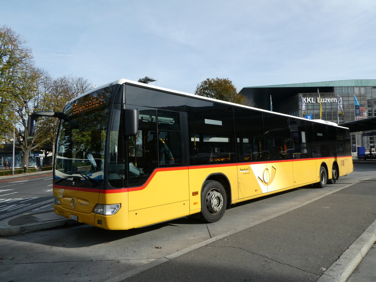 (242'240) - Bucheli, Kriens - Nr. 21/LU 15'030 - Mercedes am 6. November 2022 beim Bahnhof Luzern