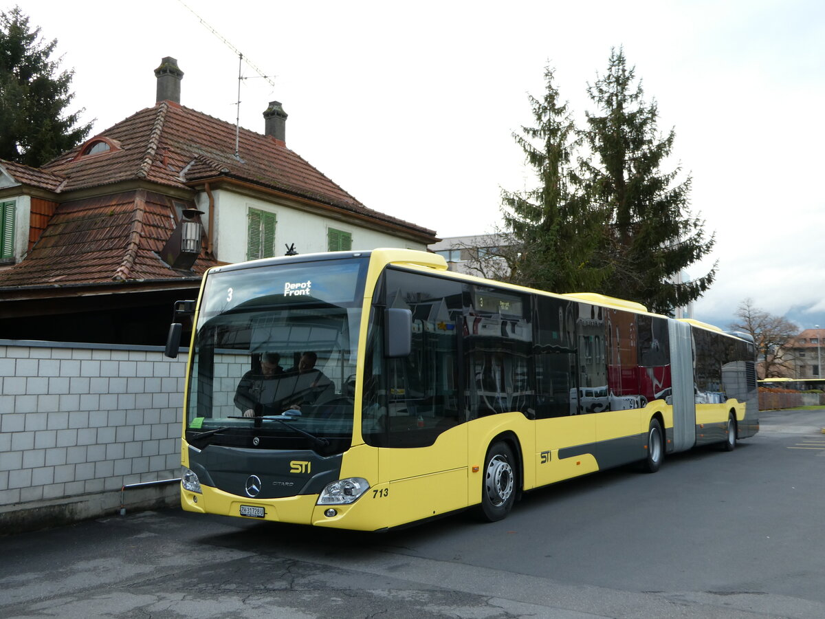 (243'309) - STI Thun - Nr. 713/ZH 31'728 U - Mercedes am 30. November 2022 in Thun, Garage