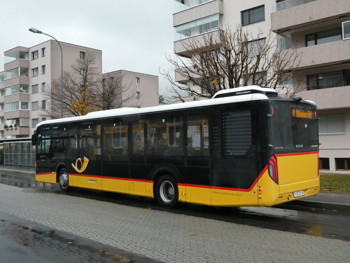 (243'721) - Niederer, Filzbach - GL 41 - MAN am 10. Dezember 2022 beim Bahnhof Nfels-Mollis