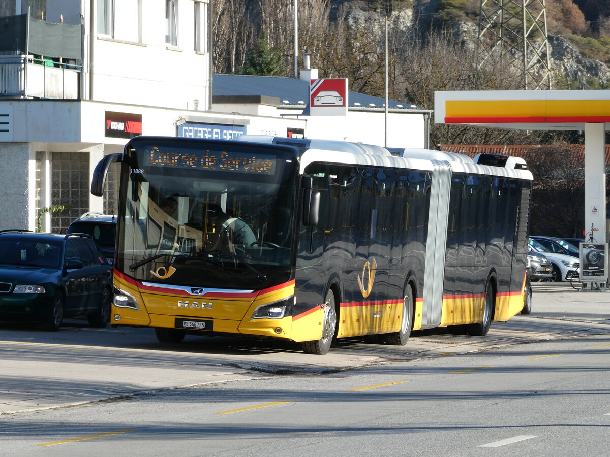 (243'782) - PostAuto Wallis - Nr. 85/VS 548'725 - MAN am 11. Dezember 2022 in Sierre, Garage TSAR