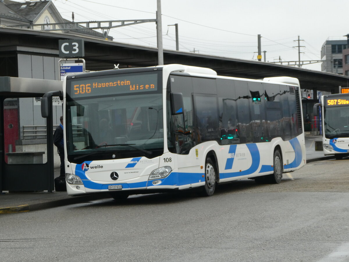 (243'903) - BOGG Wangen b.O. - Nr. 108/SO 117'612 - Mercedes am 15. Dezember 2022 beim Bahnhof Olten