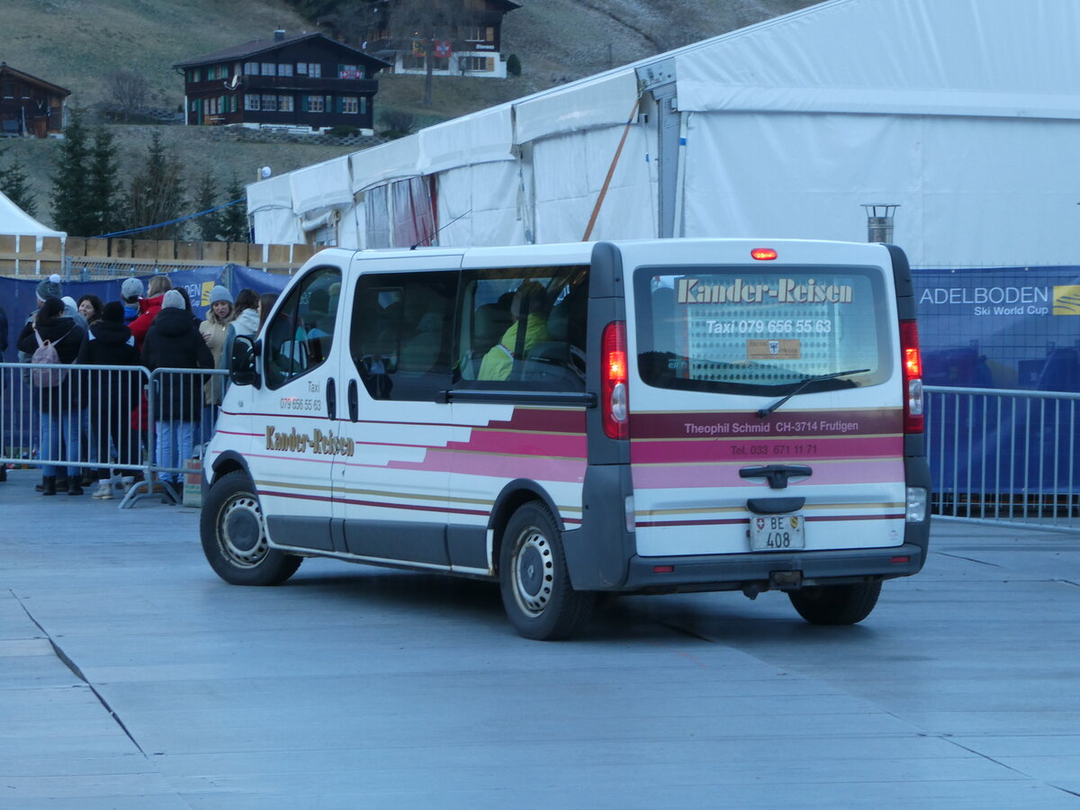 (244'561) - Kander-Reisen, Frutigen - BE 408 - Renault am 7. Januar 2023 in Adelboden, Weltcup