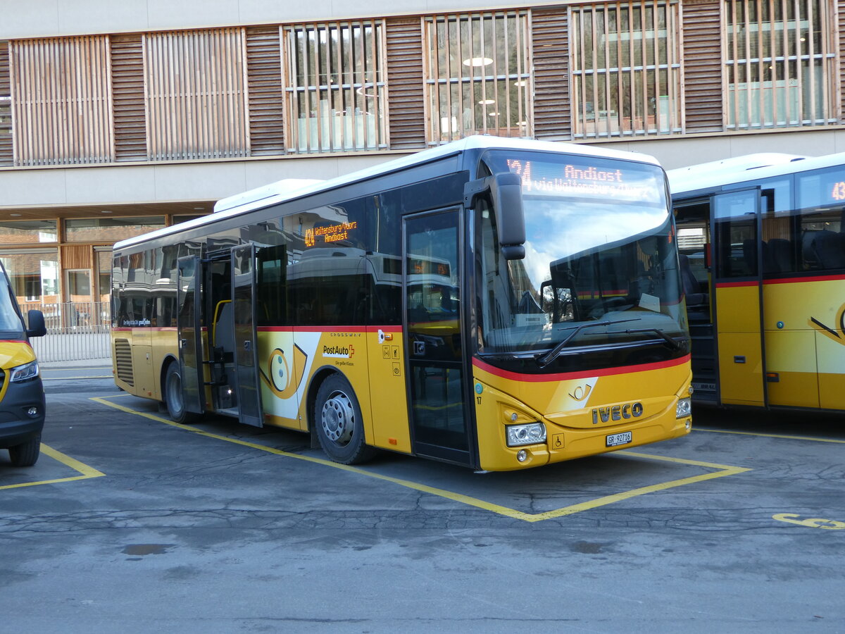 (245'141) - PostAuto Graubnden - Nr. 17/GR 92'716/PID 10'218 - Iveco (ex Fontana, Ilanz Nr. 17; ex Fontana, Ilanz Nr. 11) am 18. Januar 2023 beim Bahnhof Ilanz