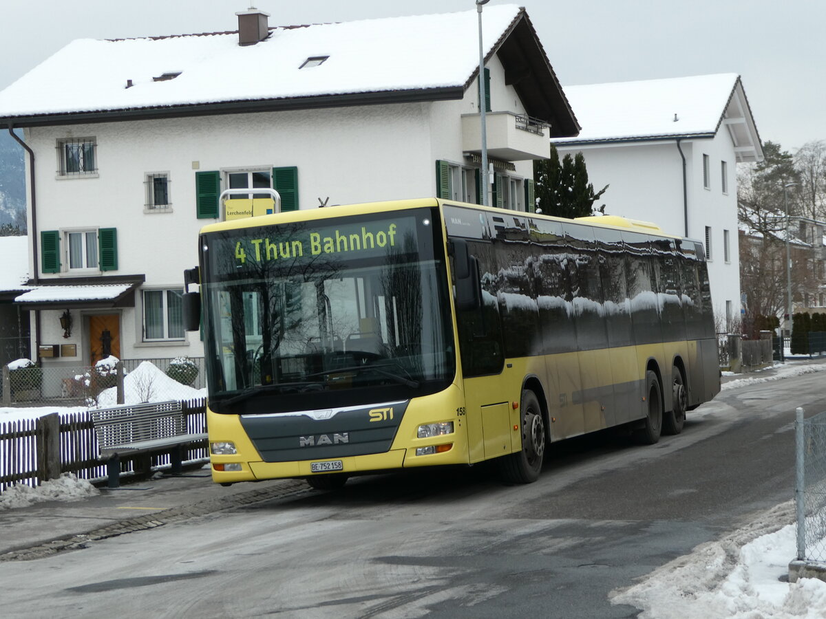 (245'303) - STI Thun - Nr. 158/BE 752'158 - MAN am 23. Januar 2023 in Thun-Lerchenfeld, Endstation