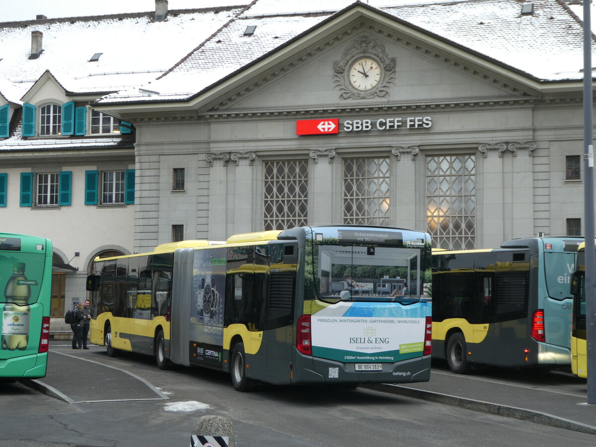 (245'450) - STI Thun - Nr. 183/BE 804'183 - Mercedes am 28. Januar 2023 beim Bahnhof Thun